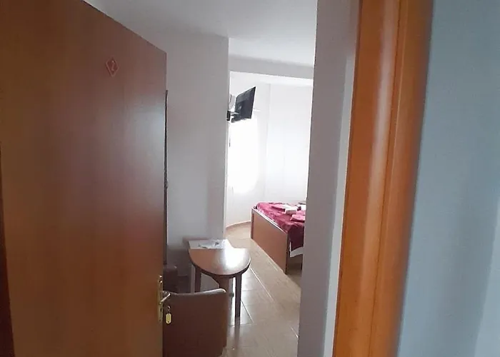 Hotel Hotel-keshtjella Margarita 4*