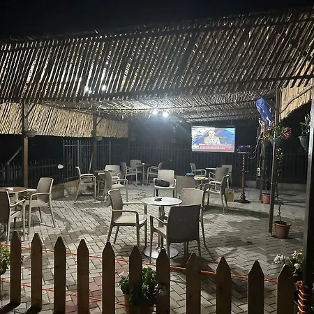Hotel-keshtjella Margarita 4* Lezhe