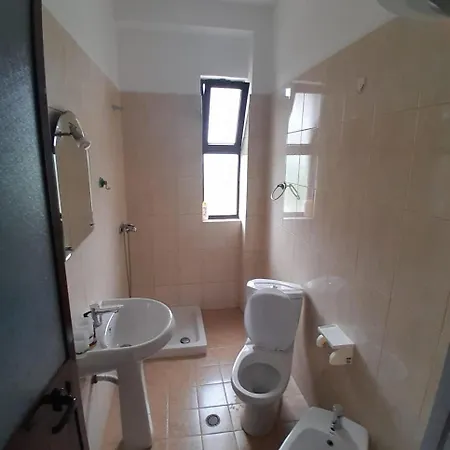 Hotel-keshtjella Margarita Ξενοδοχείο 4*