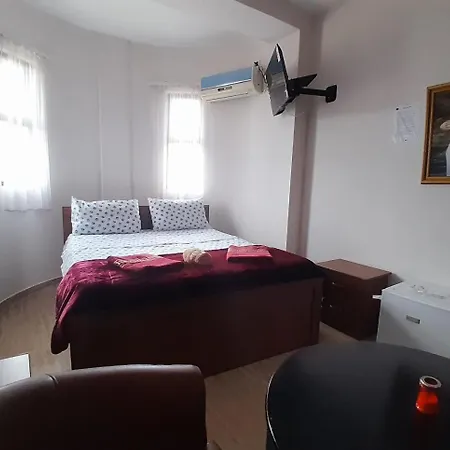 Ξενοδοχείο Hotel-keshtjella Margarita 4*
