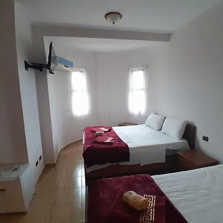 Hotel Hotel-keshtjella Margarita Lezhe