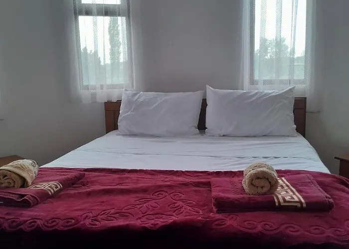 酒店 Hotel-keshtjella Margarita